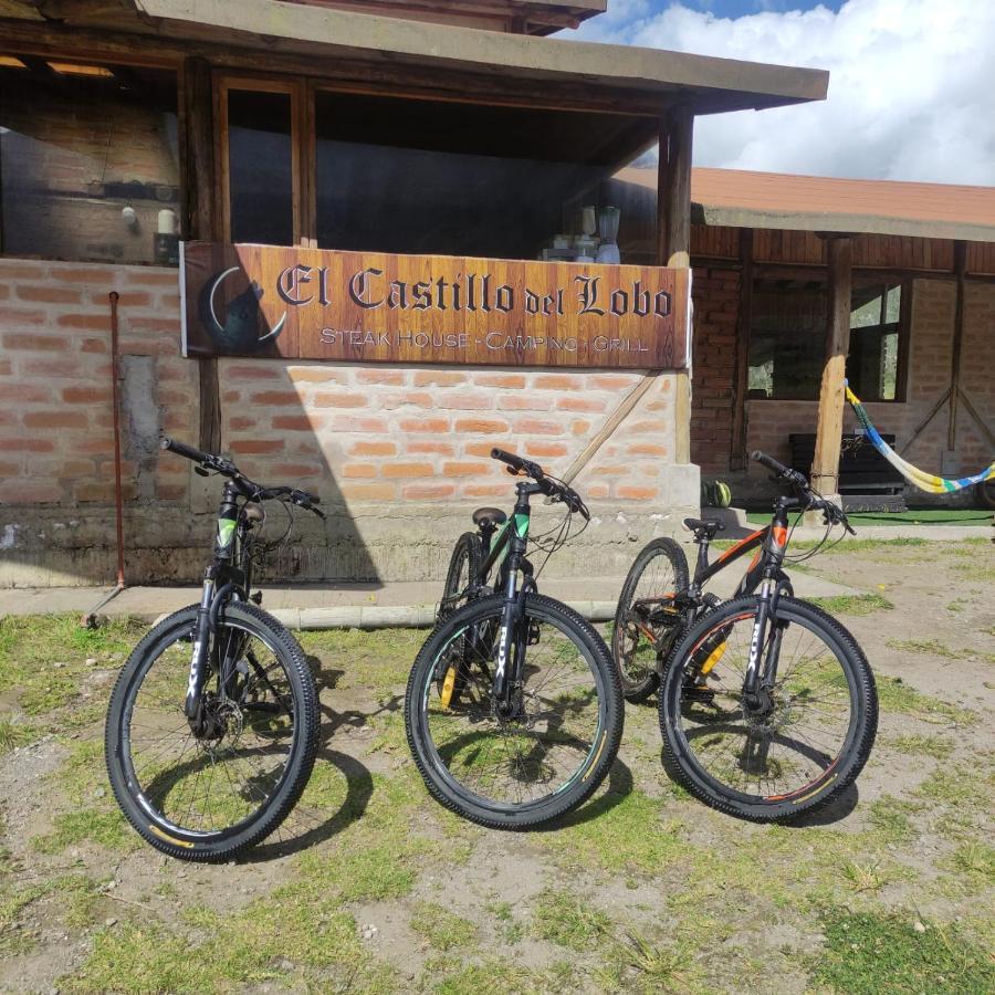 El Castillo Del Lobo Pululahua Bed & Breakfast กีโต ภายนอก รูปภาพ